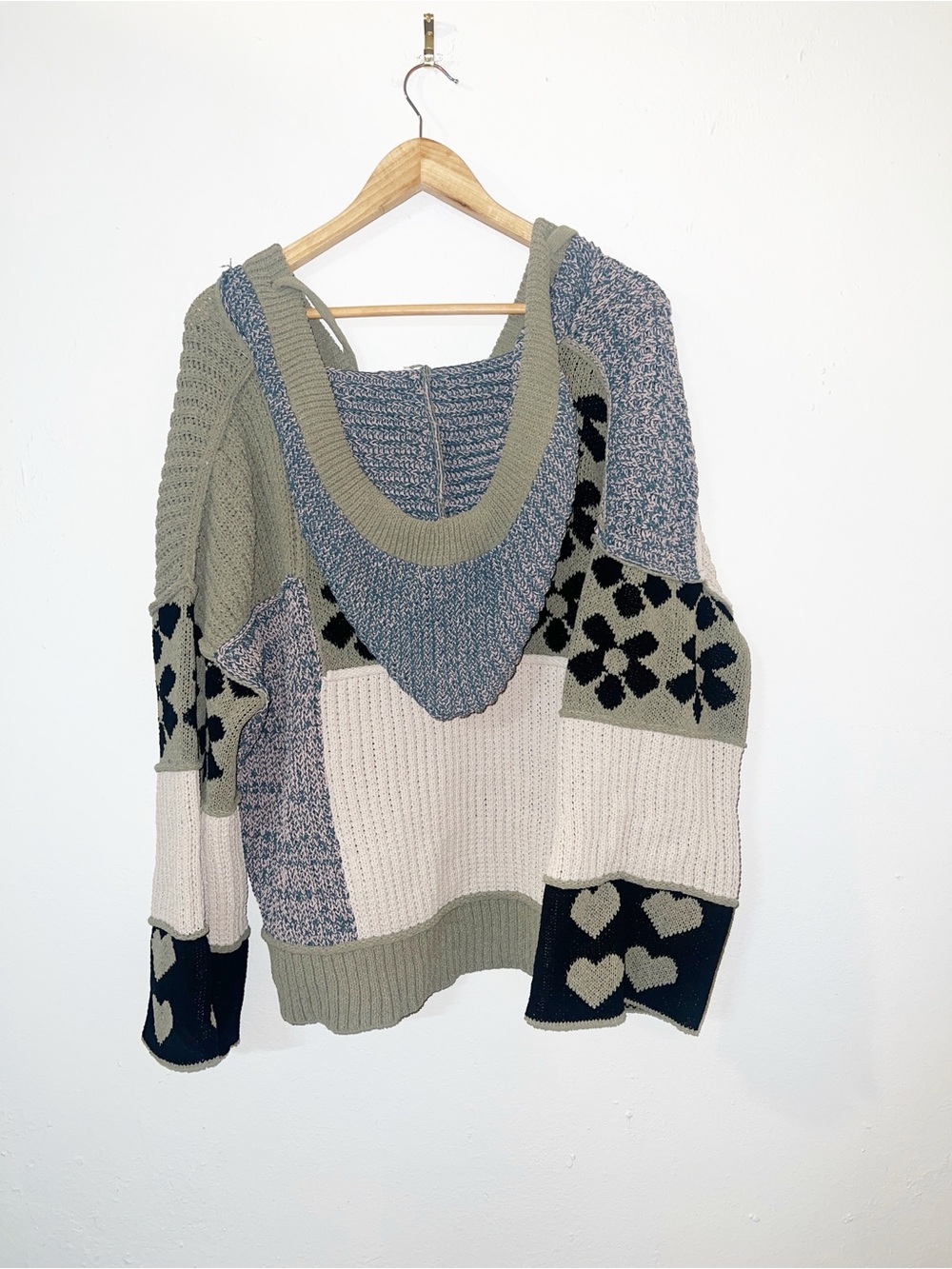 POL Patchwork Hooded Cardigan Sweater Olive, Cream & Black with floral & hearts - Picture 6 of 9